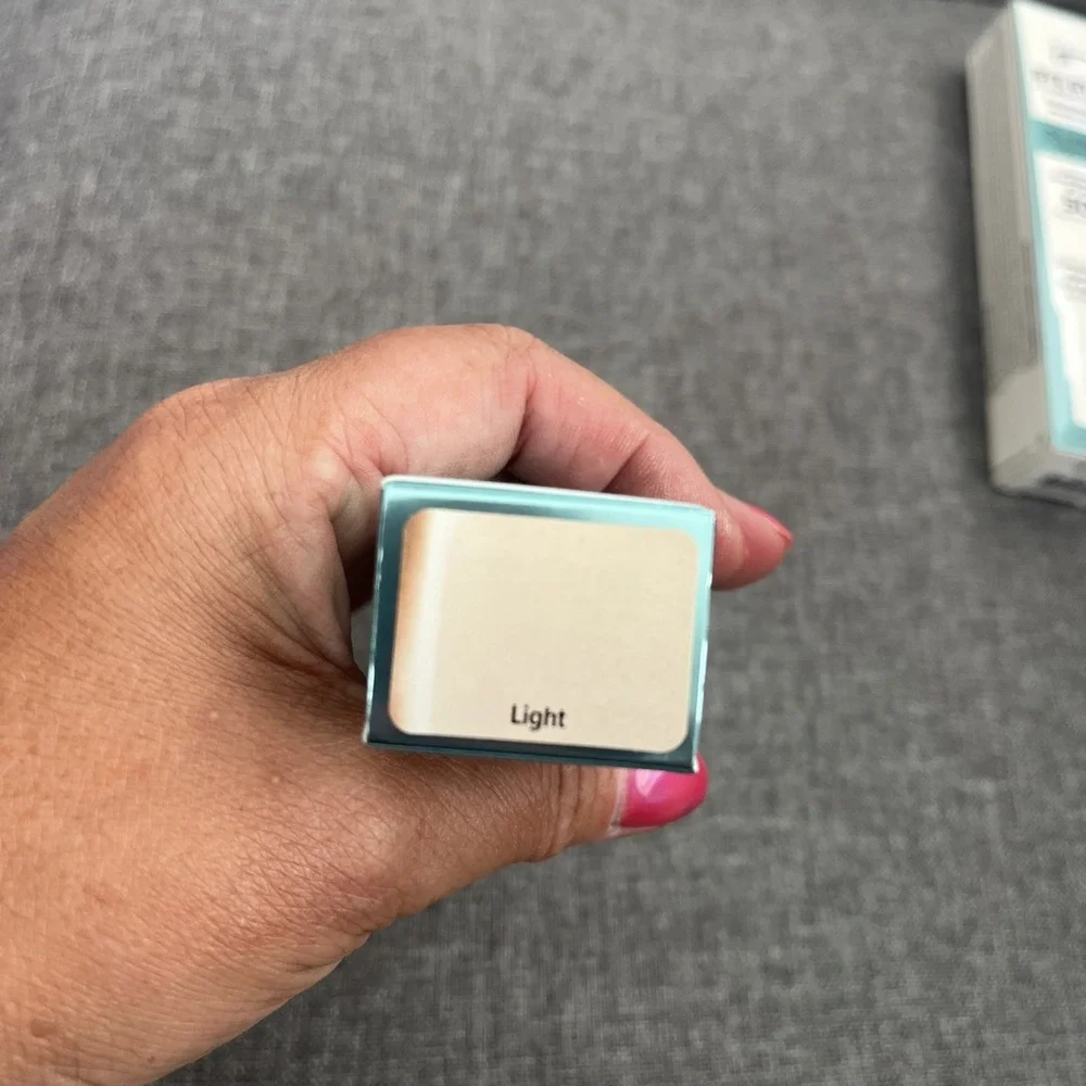 It Cosmetics CC+ Oil-Free Matte Full Coverage Cream ~ SPF 40 ~ LIGHT ~ 1.08 oz